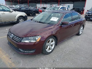 2013 Volkswagen Passat, VIN 1VWBN7A32DC114076. Фото 2 з 6 з аукціону IAAI. Каталог авто зі США OpenDataCar.
