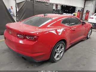 2020 Chevrolet Camaro, VIN 1G1FB1RX2L0122527. Фото 4 з 6 з аукціону IAAI. Каталог авто зі США OpenDataCar.