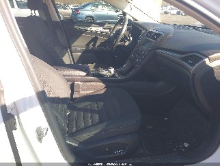 2017 Ford Fusion, VIN 3FA6P0LUXHR234992. Фото 5 з 6 з аукціону IAAI. Каталог авто зі США OpenDataCar.