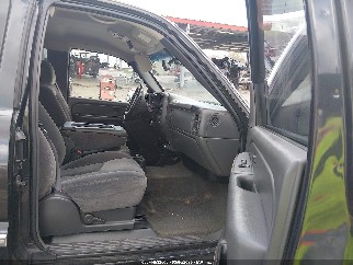 2004 Gmc Sierra, VIN 1GTHC29UX4E237664. Фото 5 з 6 з аукціону IAAI. Каталог авто зі США OpenDataCar.