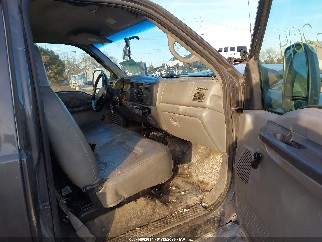 2002 Ford F-450, VIN 1FDXF46S62EC83745. Фото 5 з 6 з аукціону IAAI. Каталог авто зі США OpenDataCar.