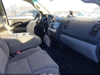 2013 Toyota Tundra, VIN 5TFRM5F17DX057057. Фото 5 з 6 з аукціону IAAI. Каталог авто зі США OpenDataCar.