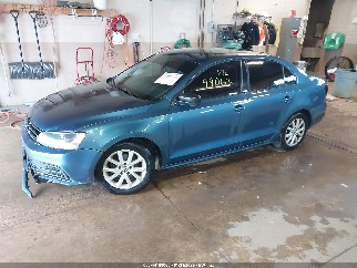 2016 Volkswagen Jetta, VIN 3VWD67AJ3GM249526. Фото 2 з 6 з аукціону IAAI. Каталог авто зі США OpenDataCar.