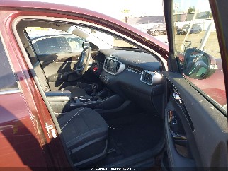 2017 Kia Sorento, VIN 5XYPGDA5XHG281516. Фото 5 з 6 з аукціону IAAI. Каталог авто зі США OpenDataCar.